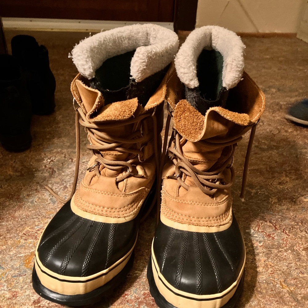 Sorel Caribou Pac Boots For Men Size 9 (runs small) - Picture 2 of 7